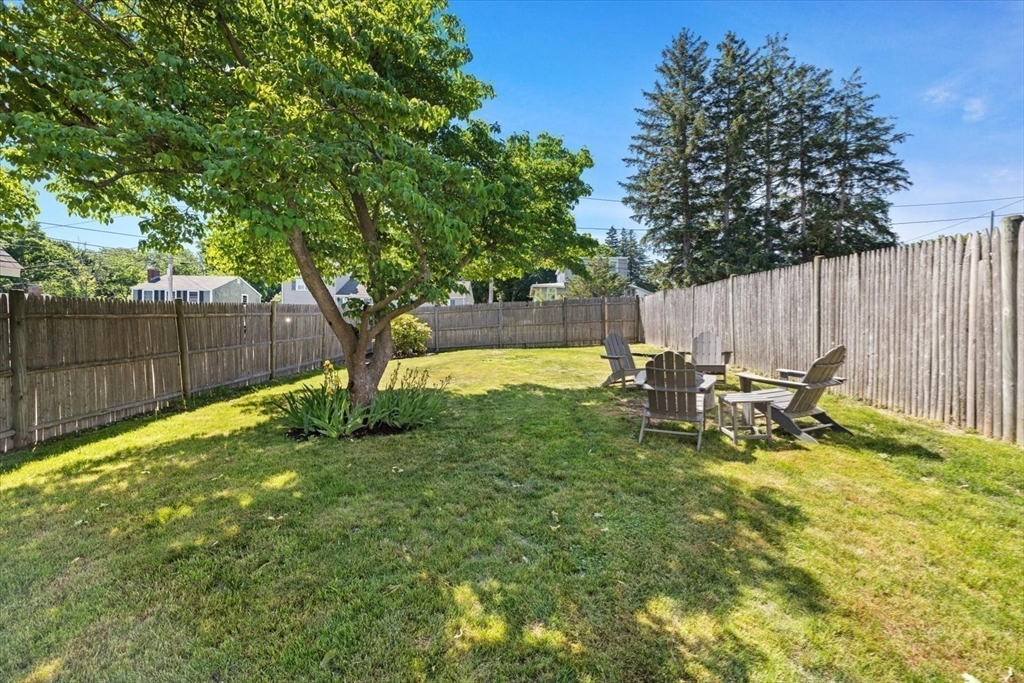 57 Clemantis Ave