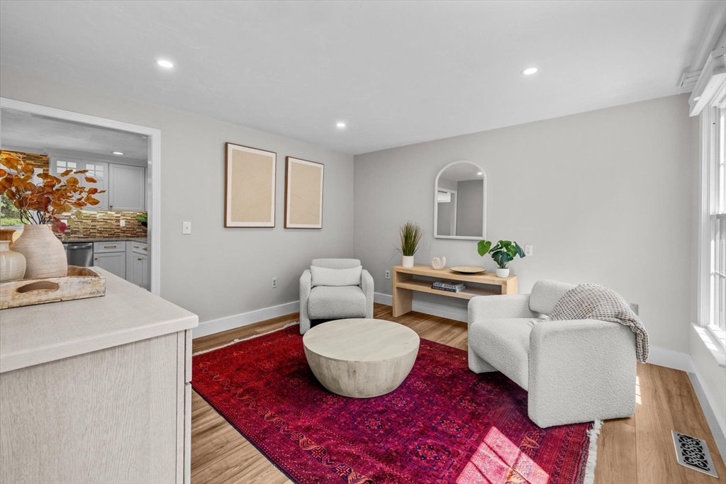 22 Morningside Dr