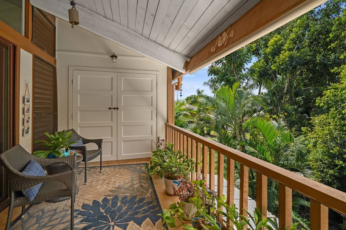 4701 KAWAIHAU RD J202