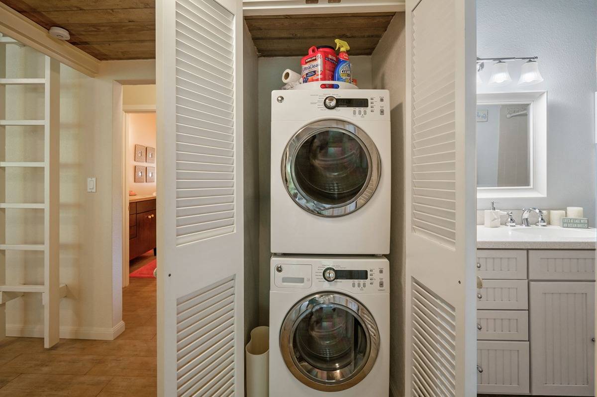 4701 KAWAIHAU RD J202