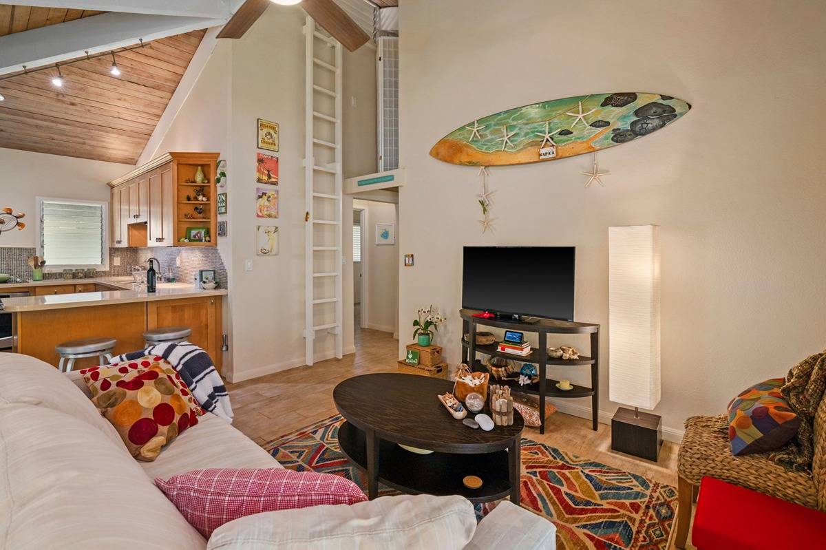 4701 KAWAIHAU RD J202