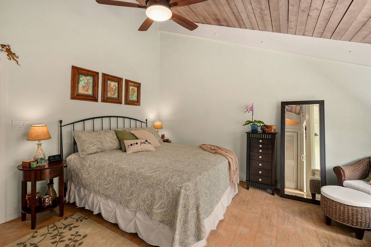 4701 KAWAIHAU RD J202