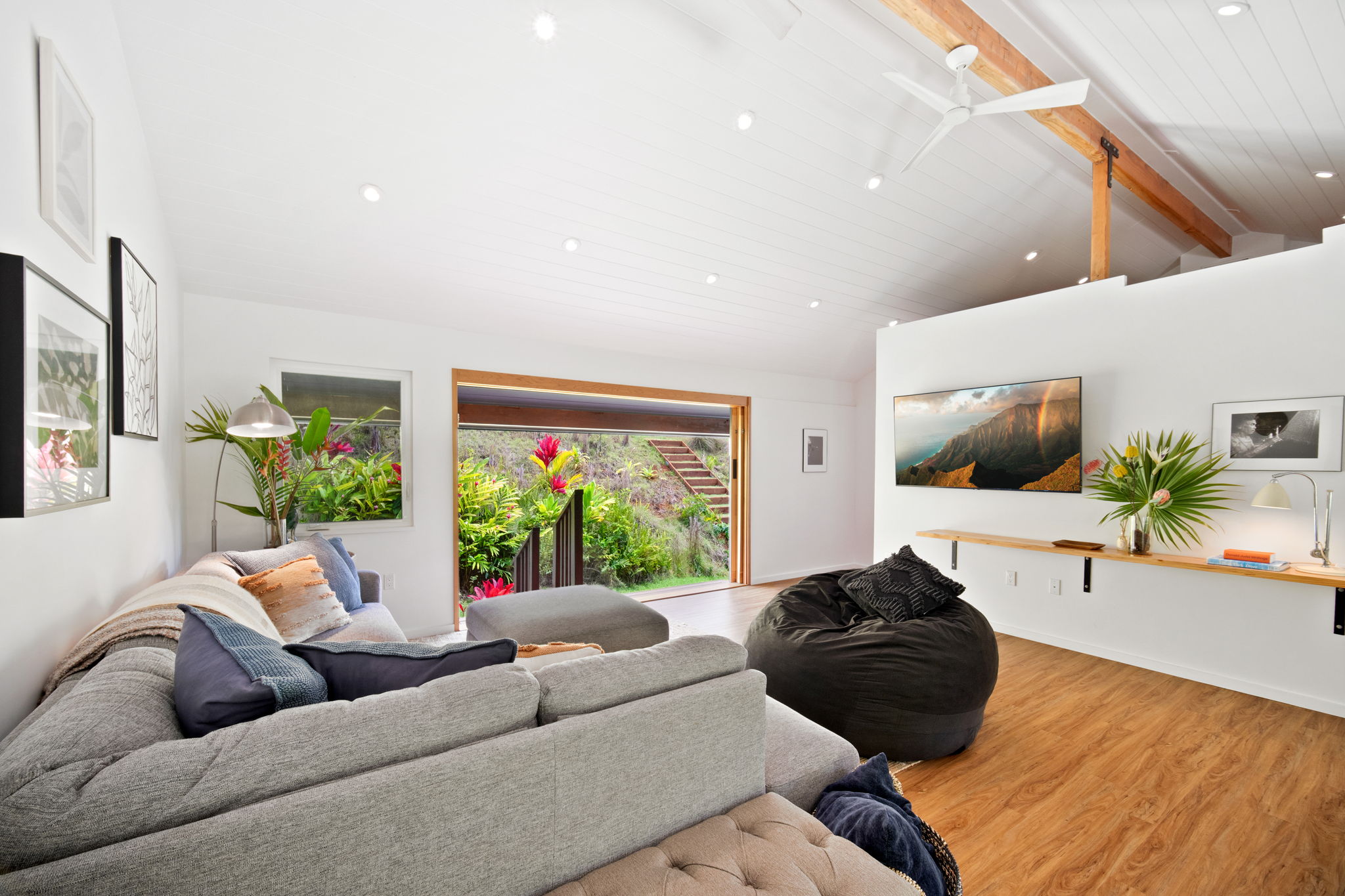 2-3161 KAUMUALII HWY 2