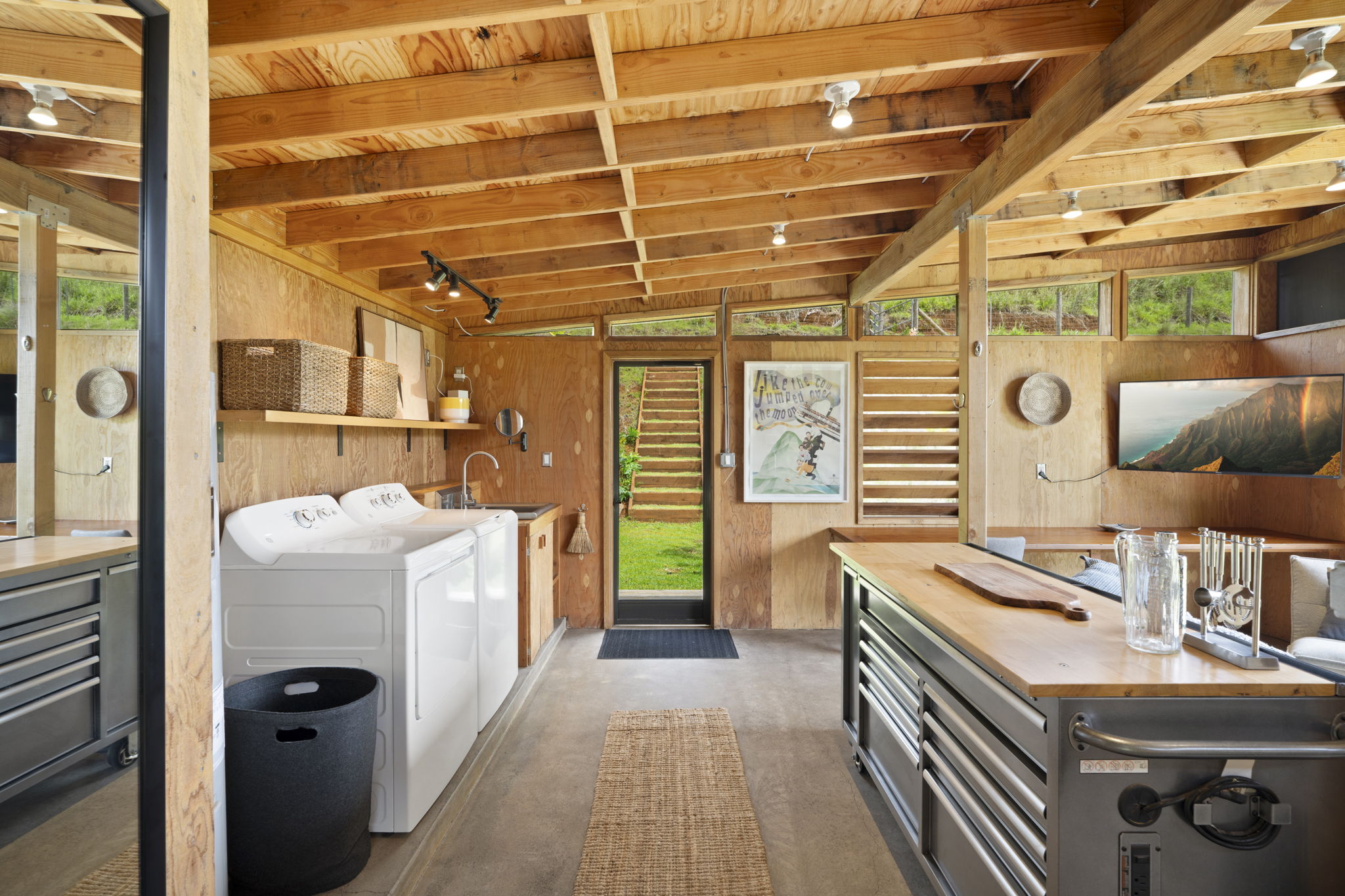 2-3161 KAUMUALII HWY 2