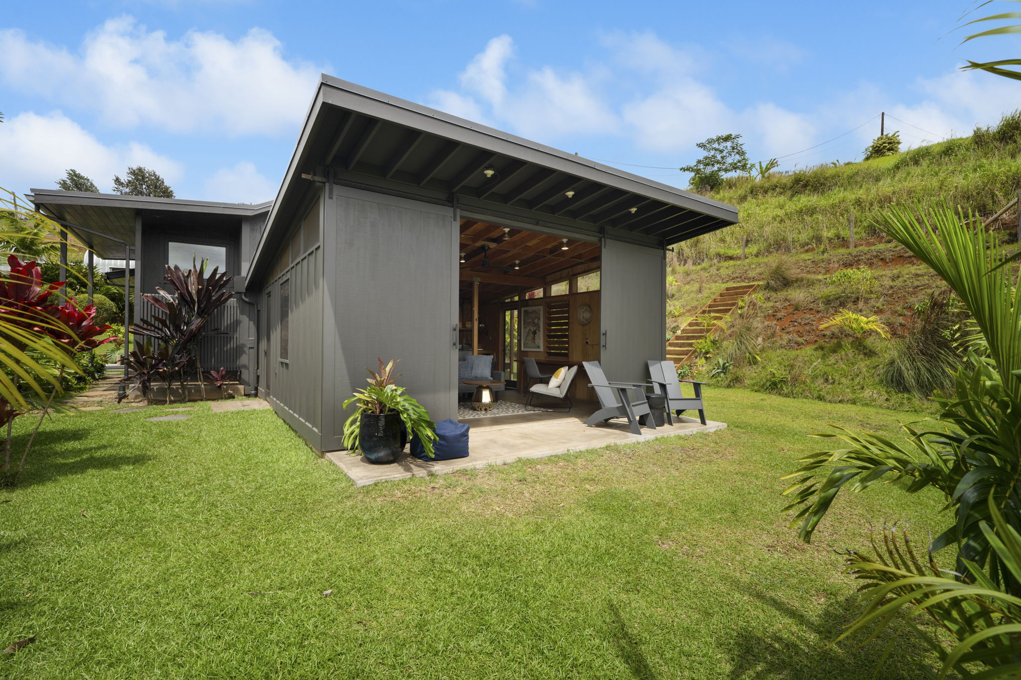 2-3161 KAUMUALII HWY 2