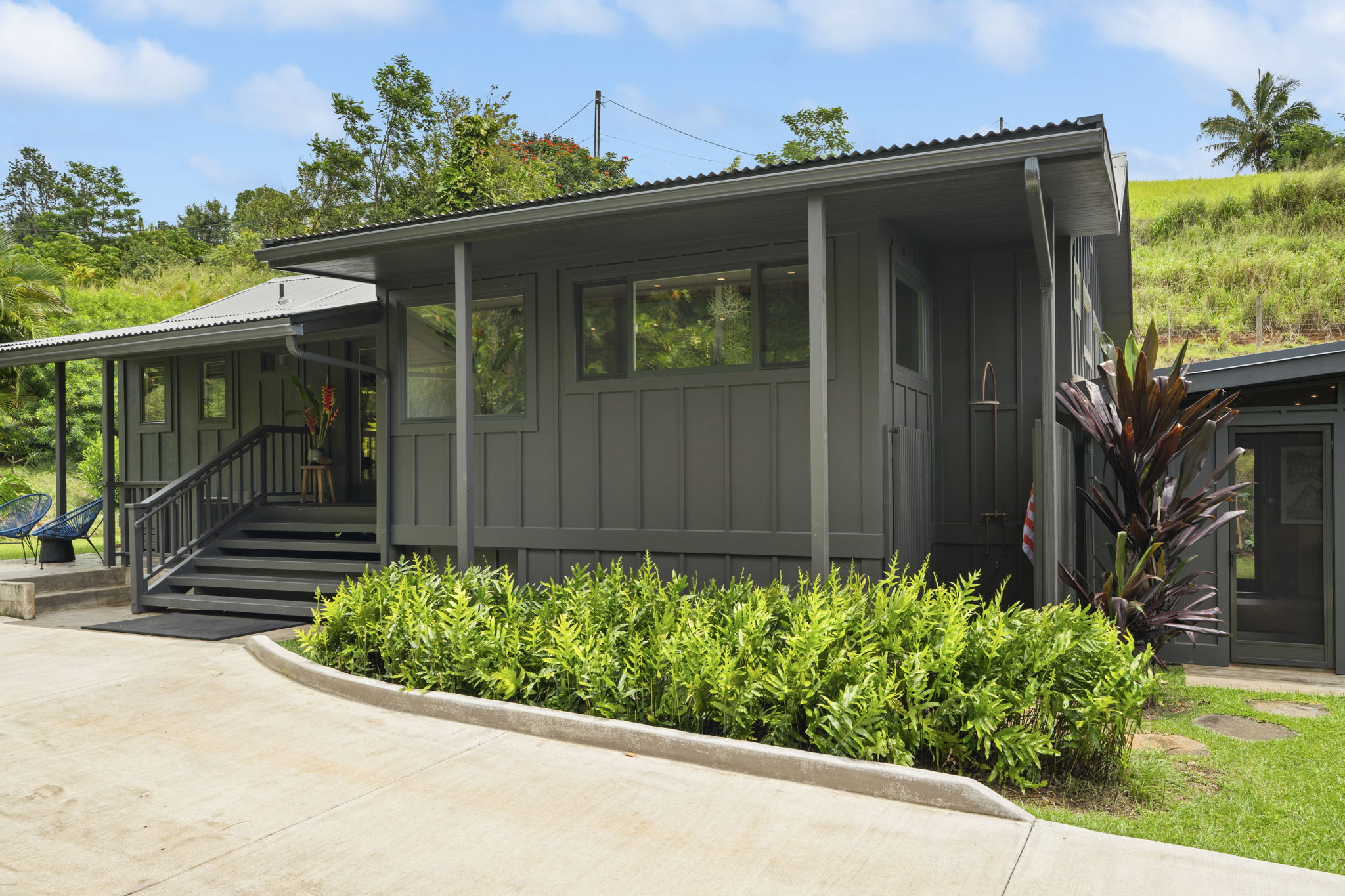 2-3161 KAUMUALII HWY 2