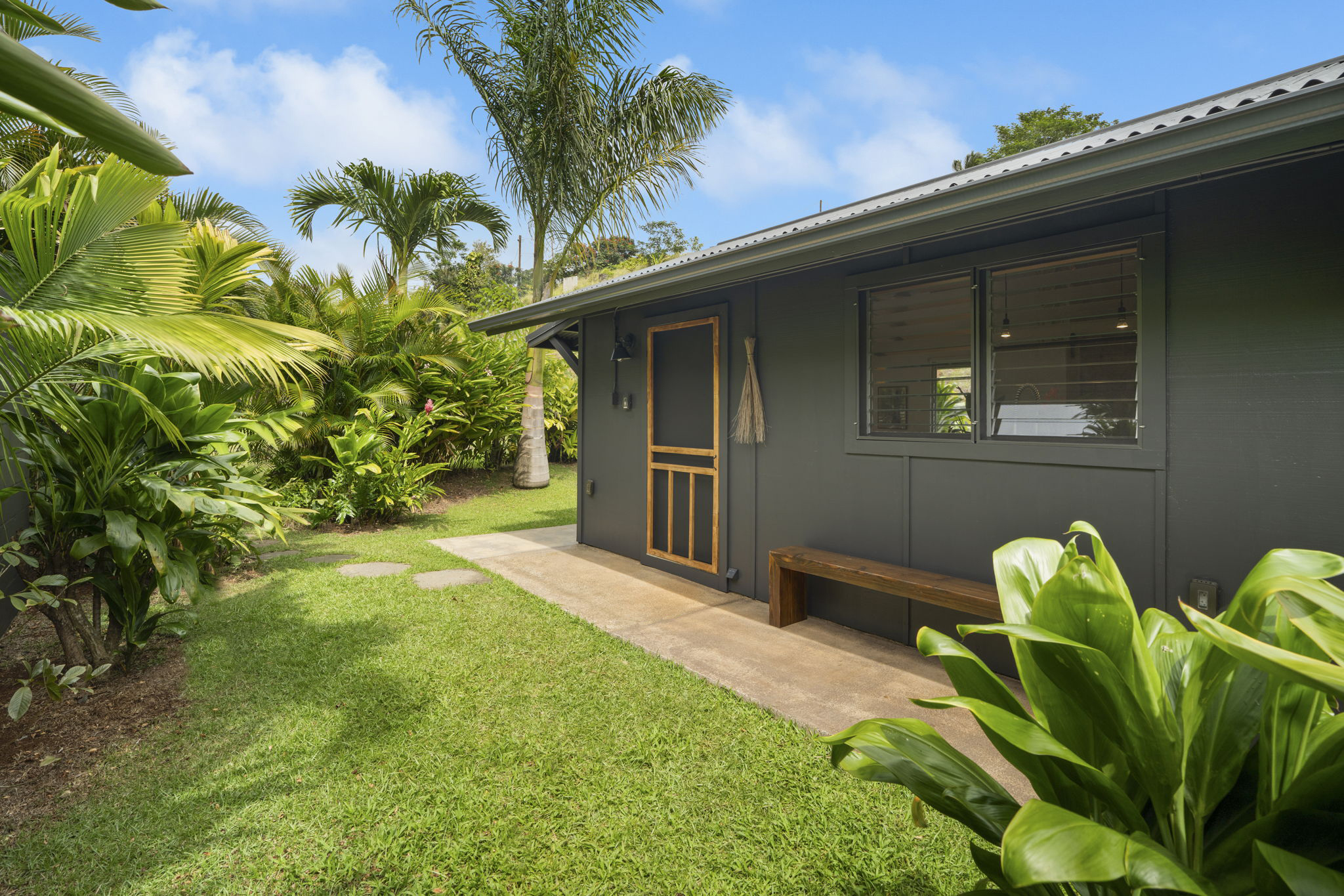 2-3161 KAUMUALII HWY 2