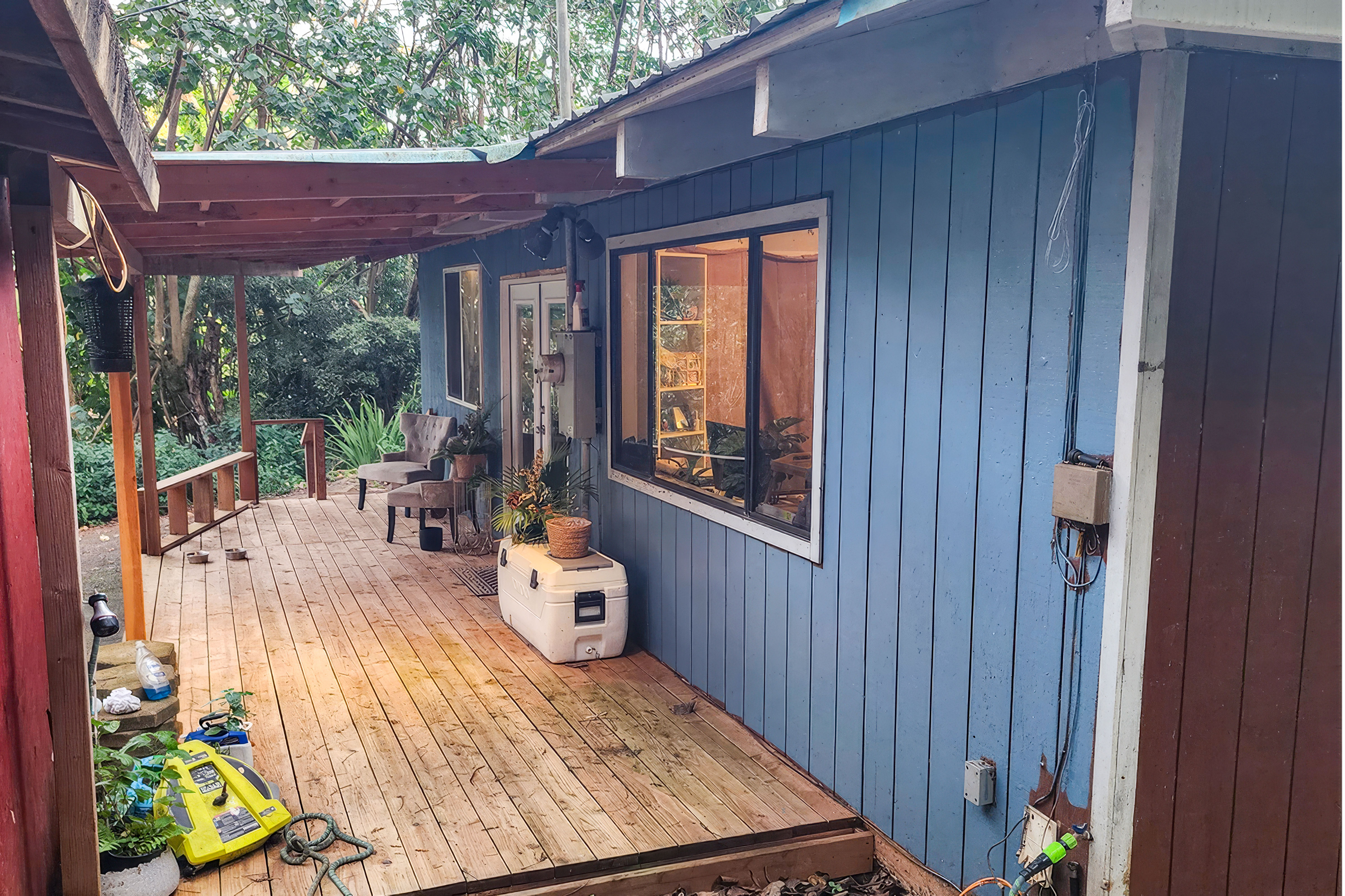 3310 WAWAE RD