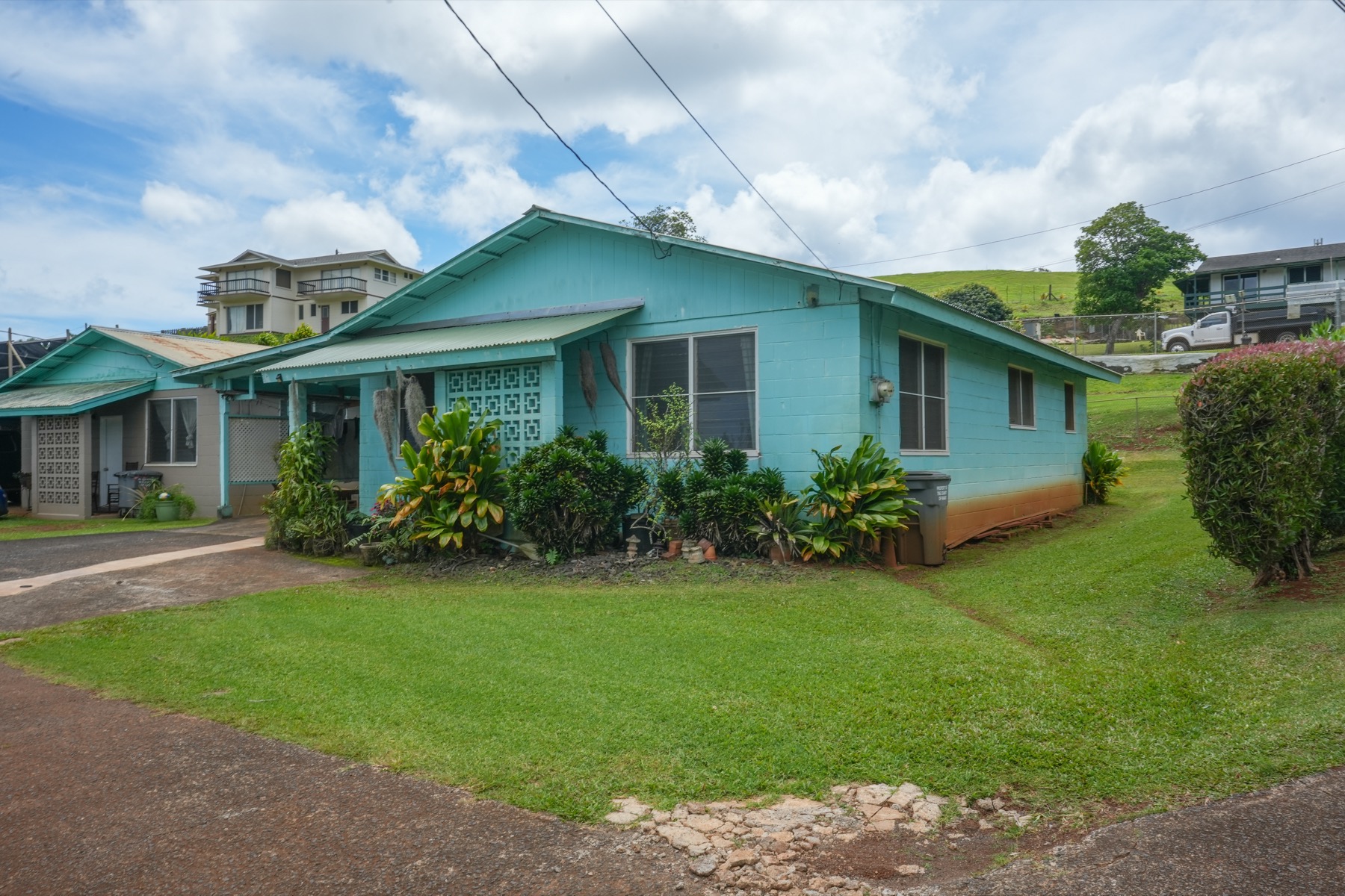 2521 TEXEIRA LP
