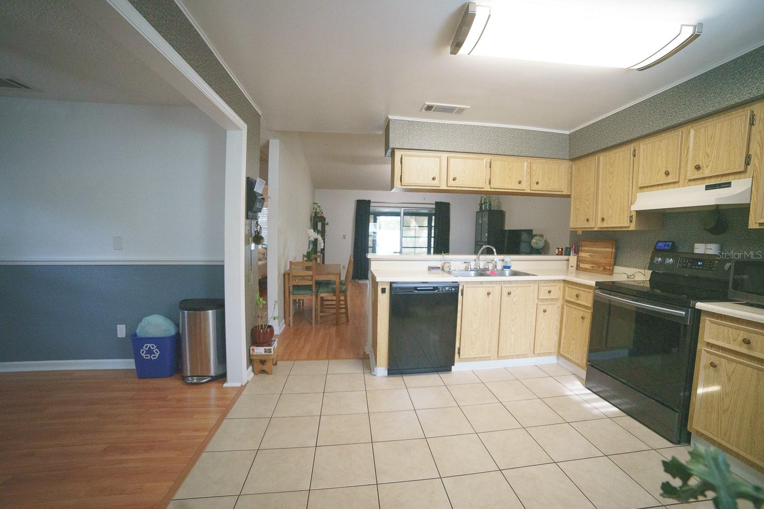 13205 LARAWAY CT