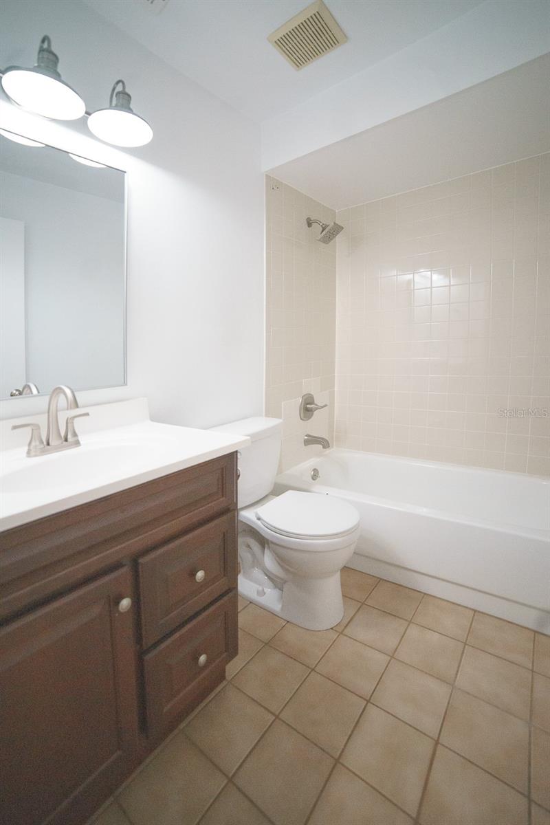13205 LARAWAY CT