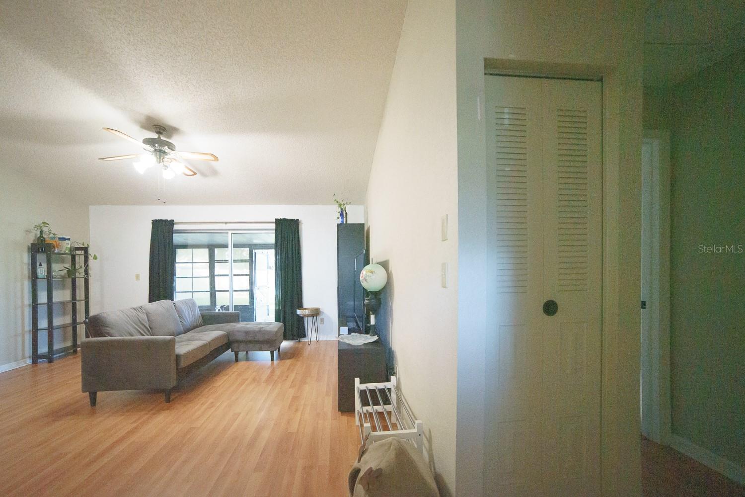 13205 LARAWAY CT
