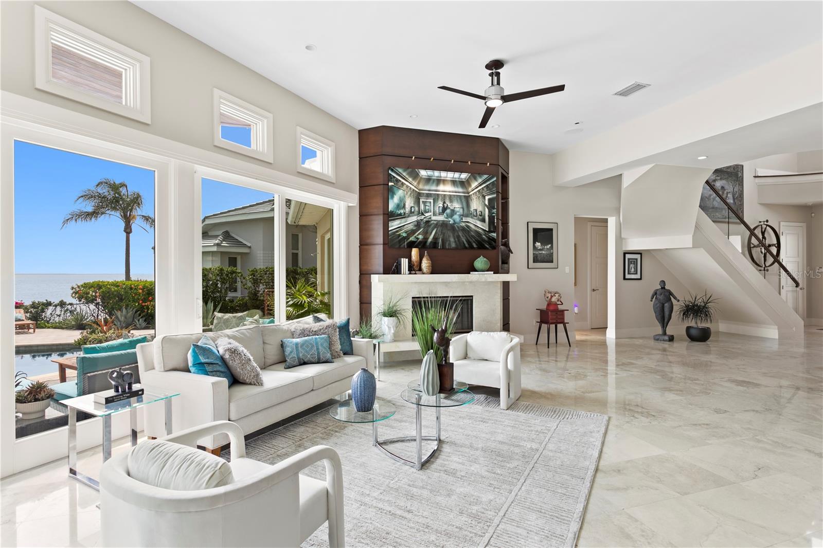 2279 MERMAID PT NE