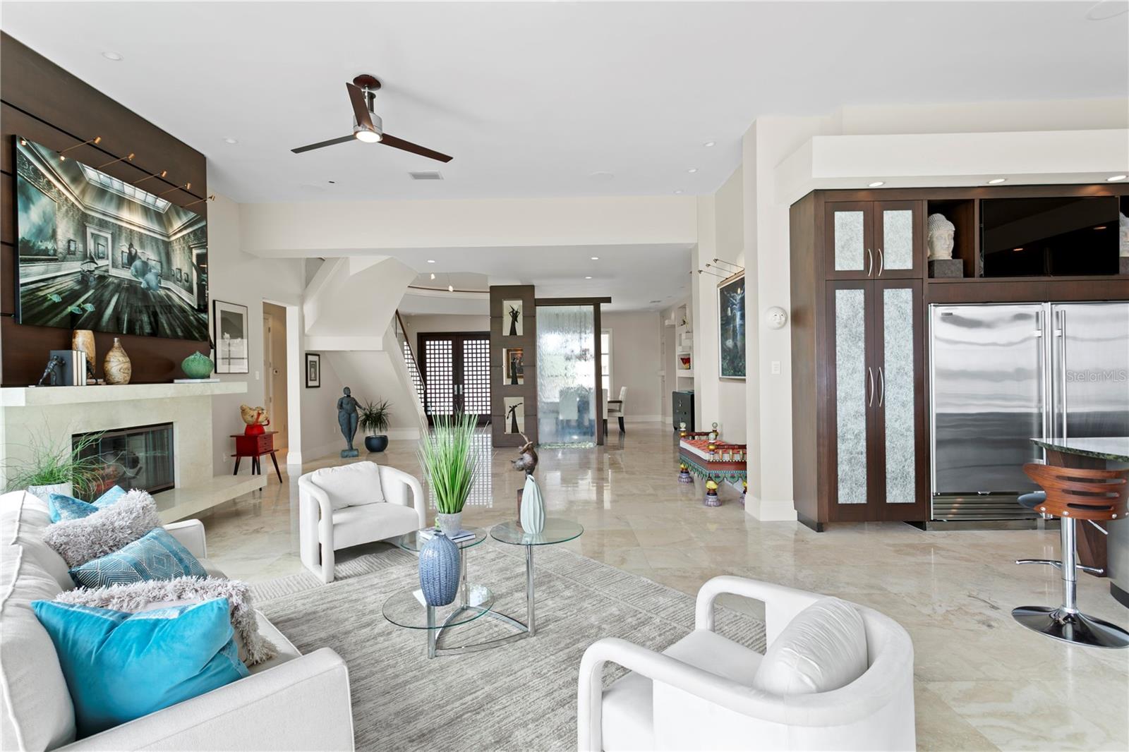 2279 MERMAID PT NE
