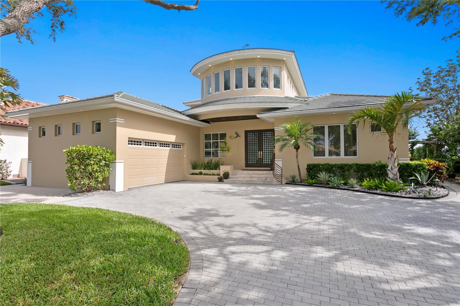 2279 MERMAID PT NE