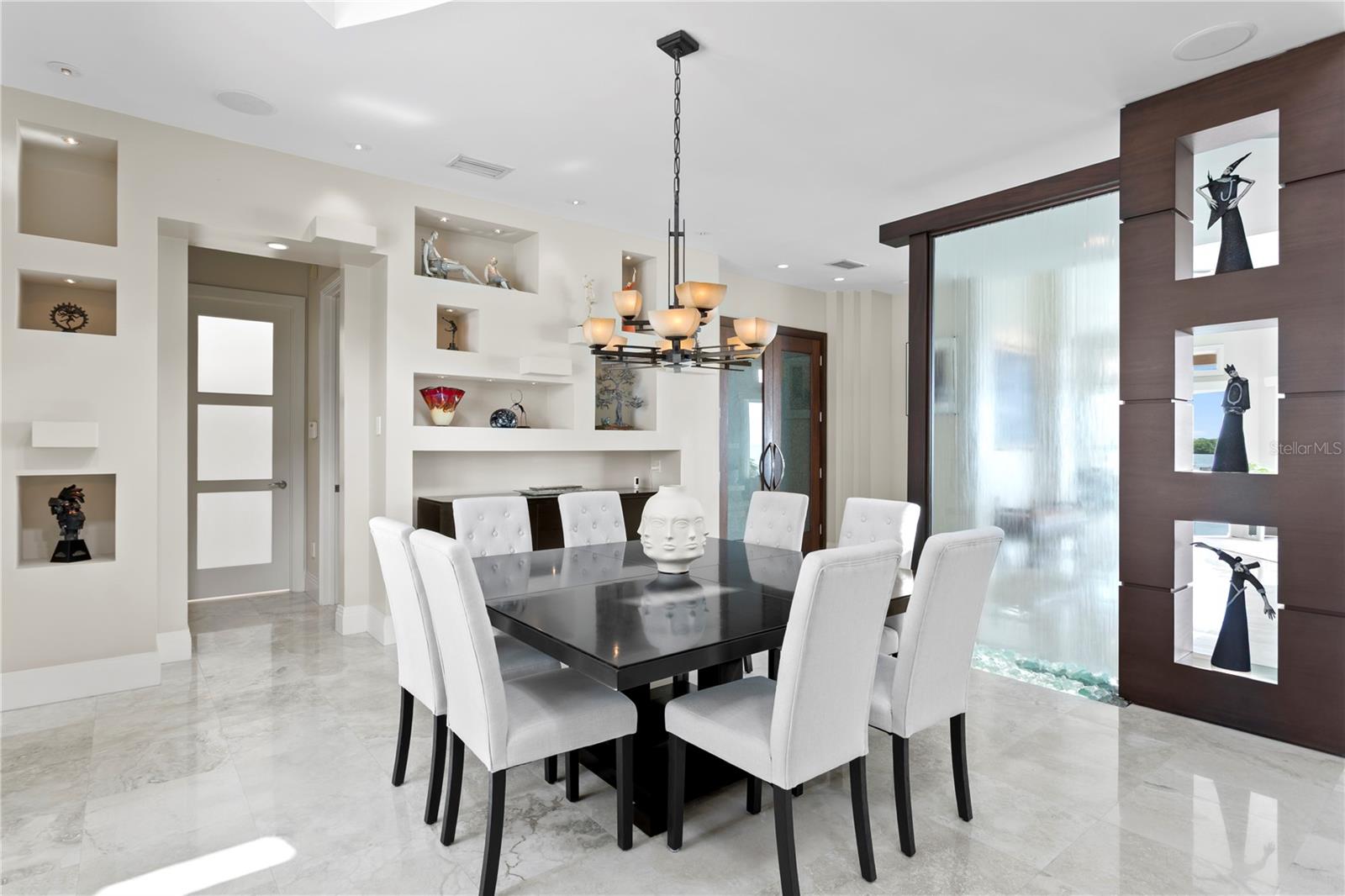 2279 MERMAID PT NE
