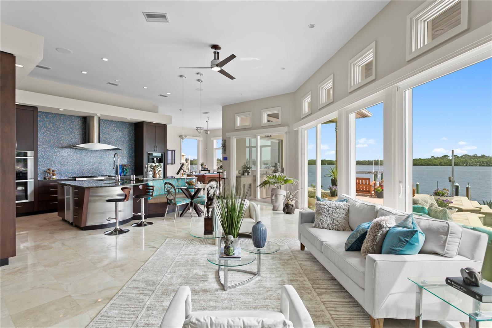 2279 MERMAID PT NE
