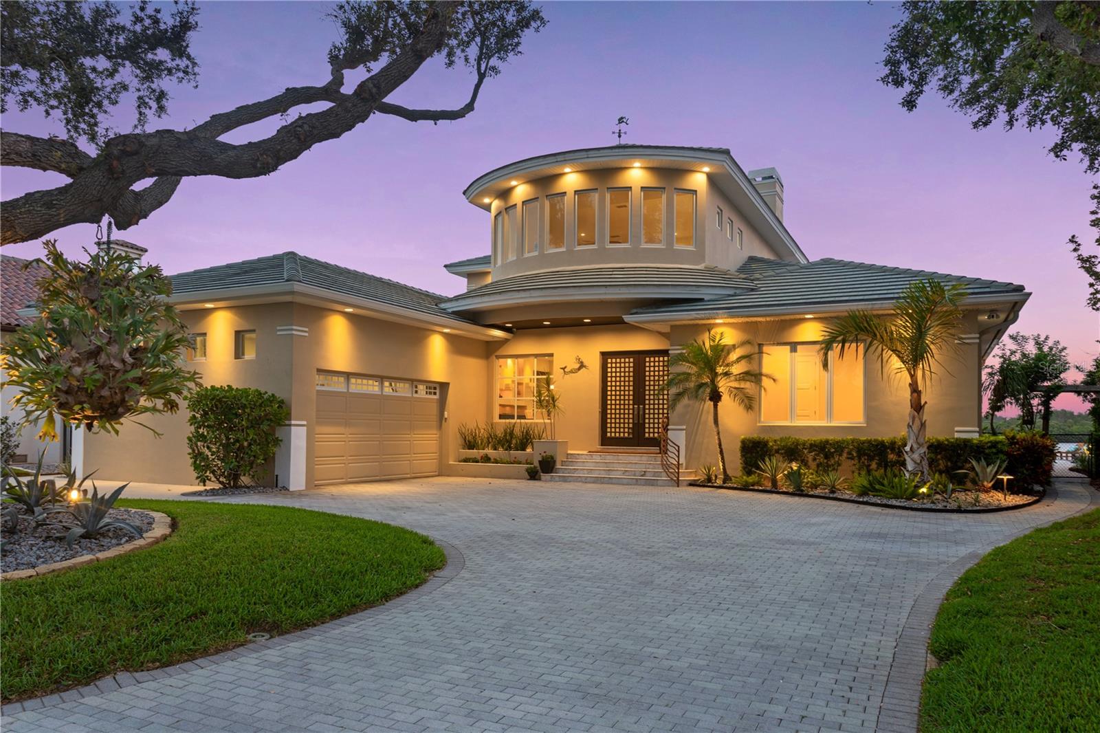 2279 MERMAID PT NE