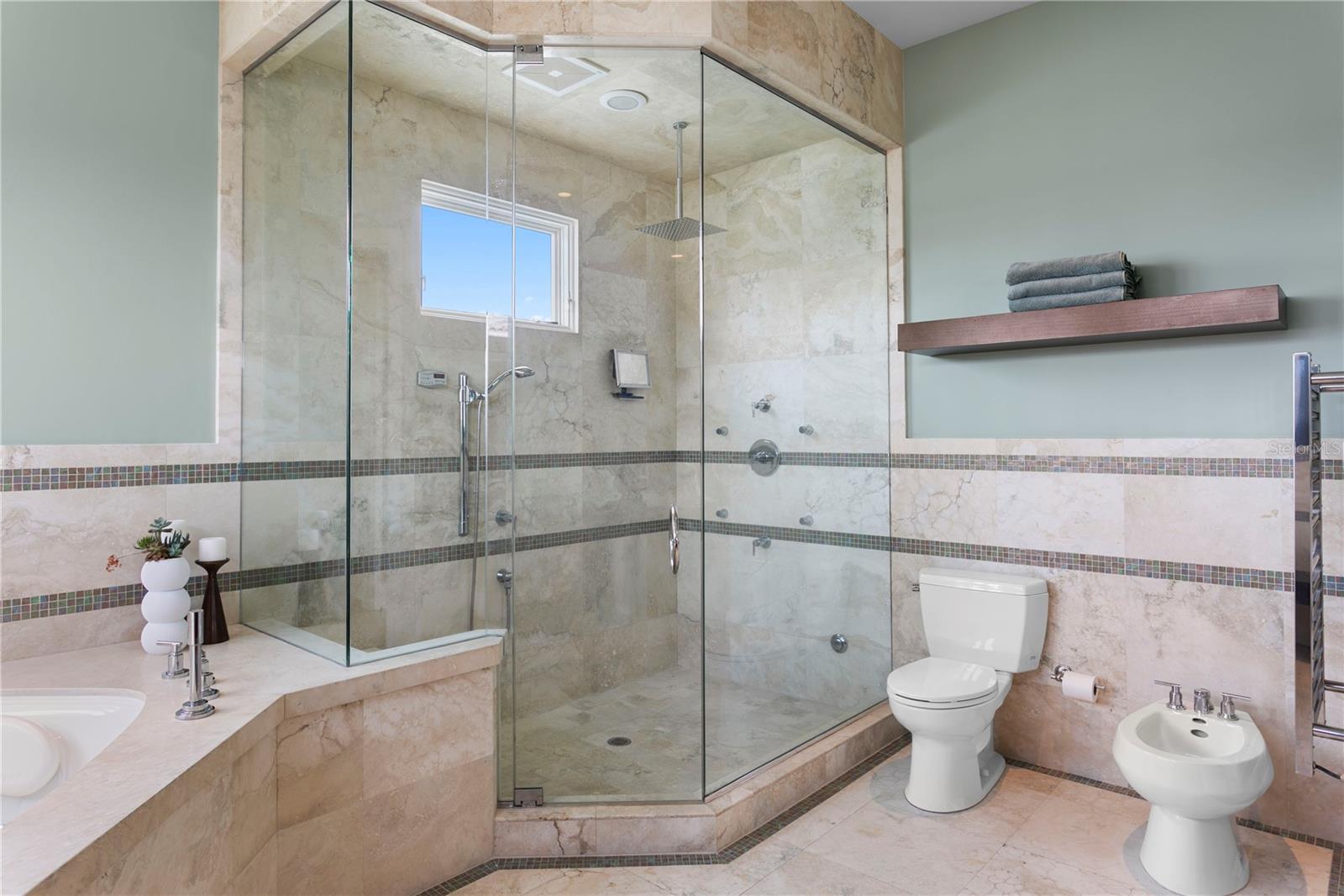 2279 MERMAID PT NE