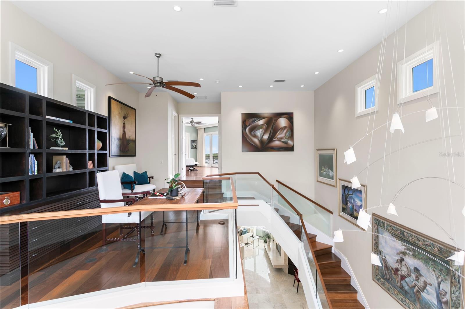 2279 MERMAID PT NE