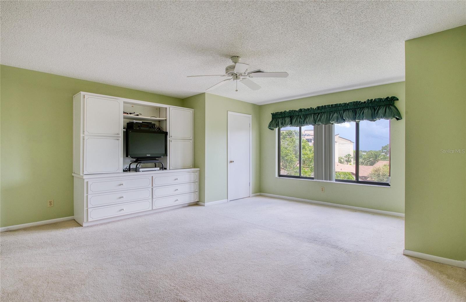 700 STARKEY RD #1145