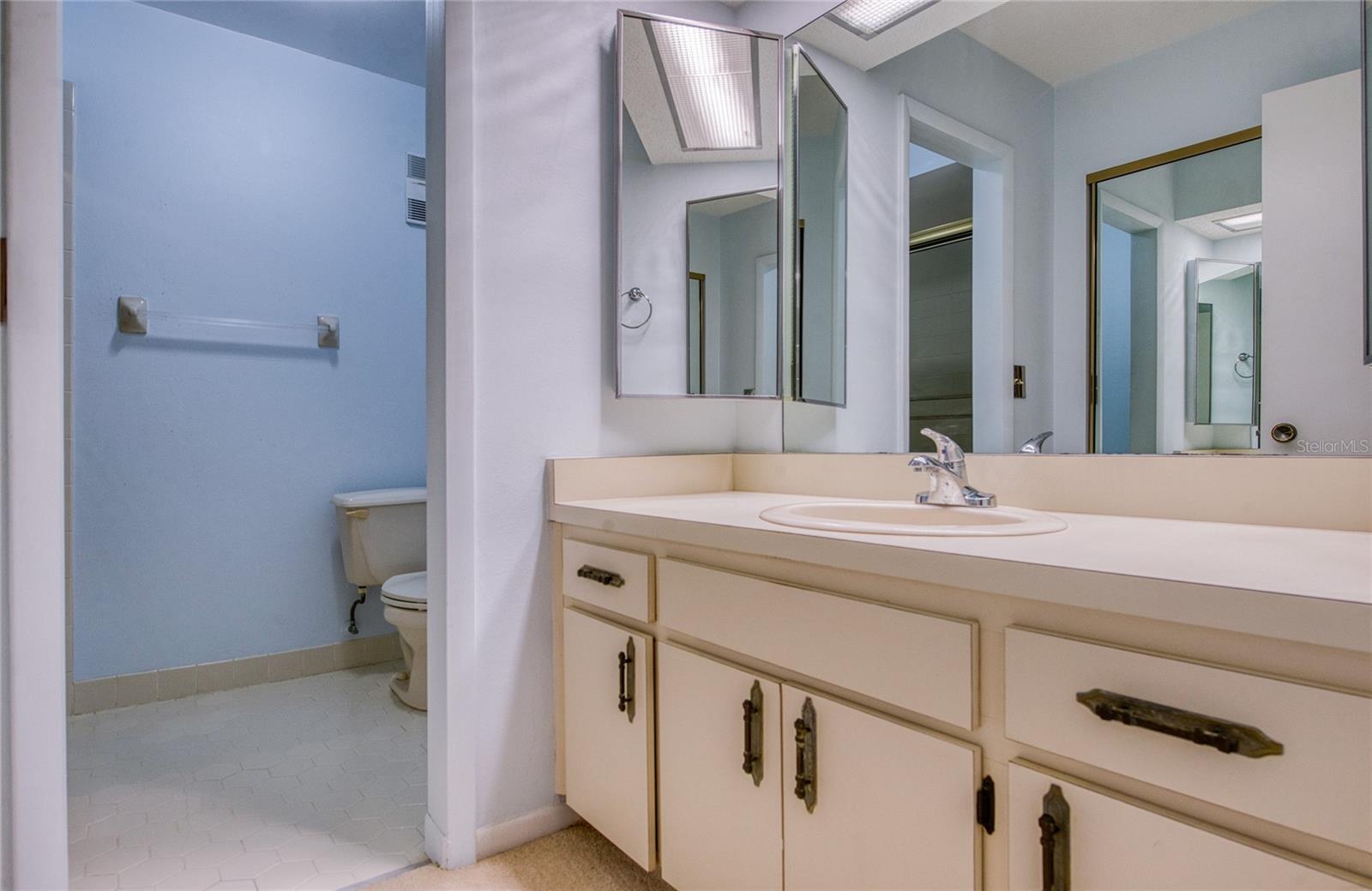 700 STARKEY RD #1145