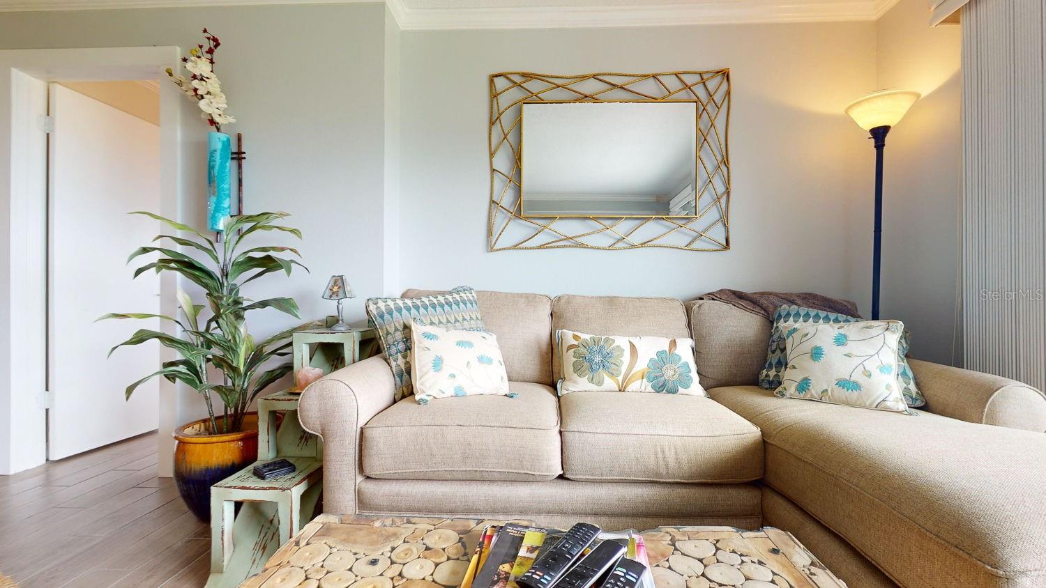 1120 N SHORE DR NE #501