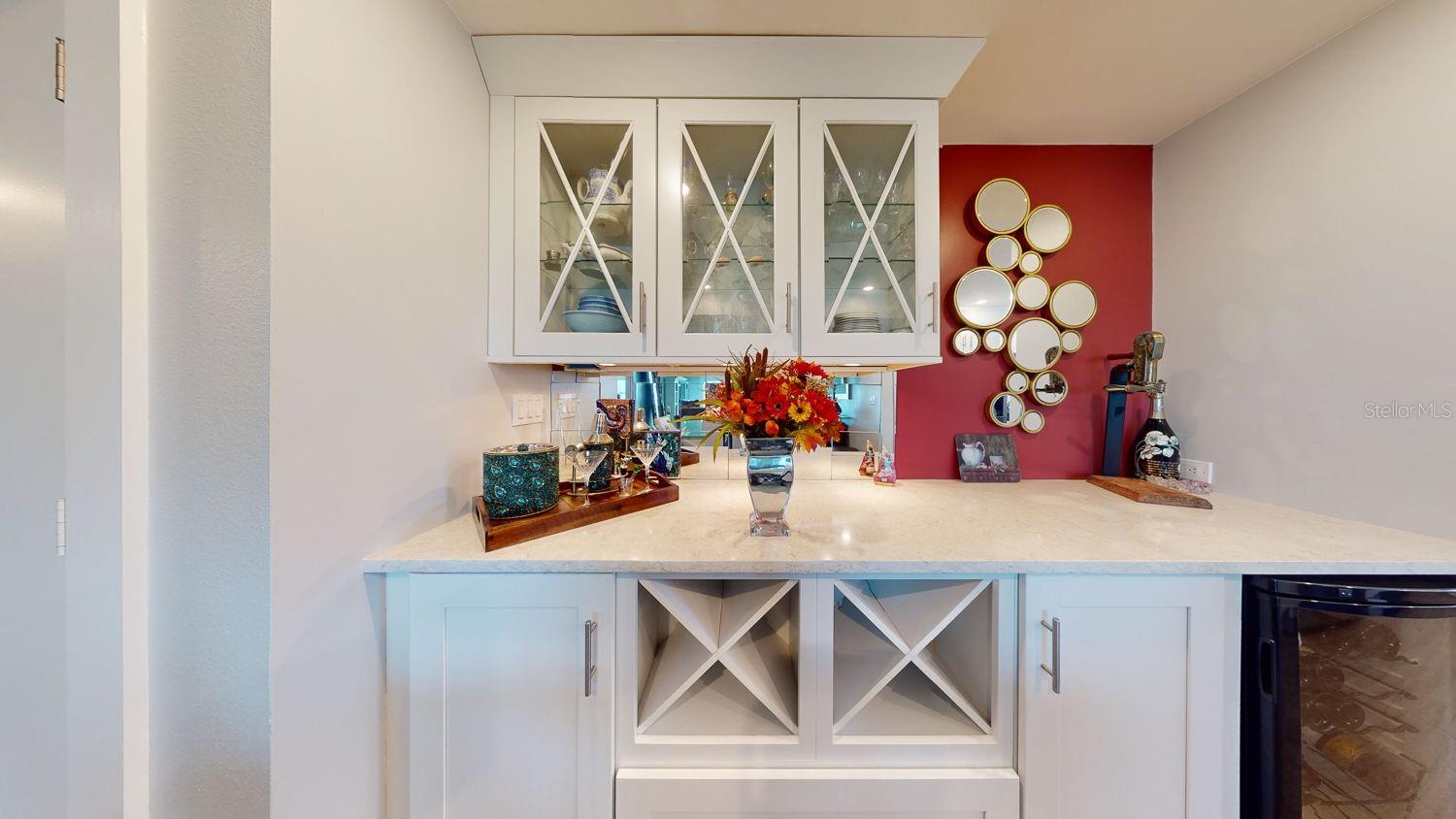 1120 N SHORE DR NE #501