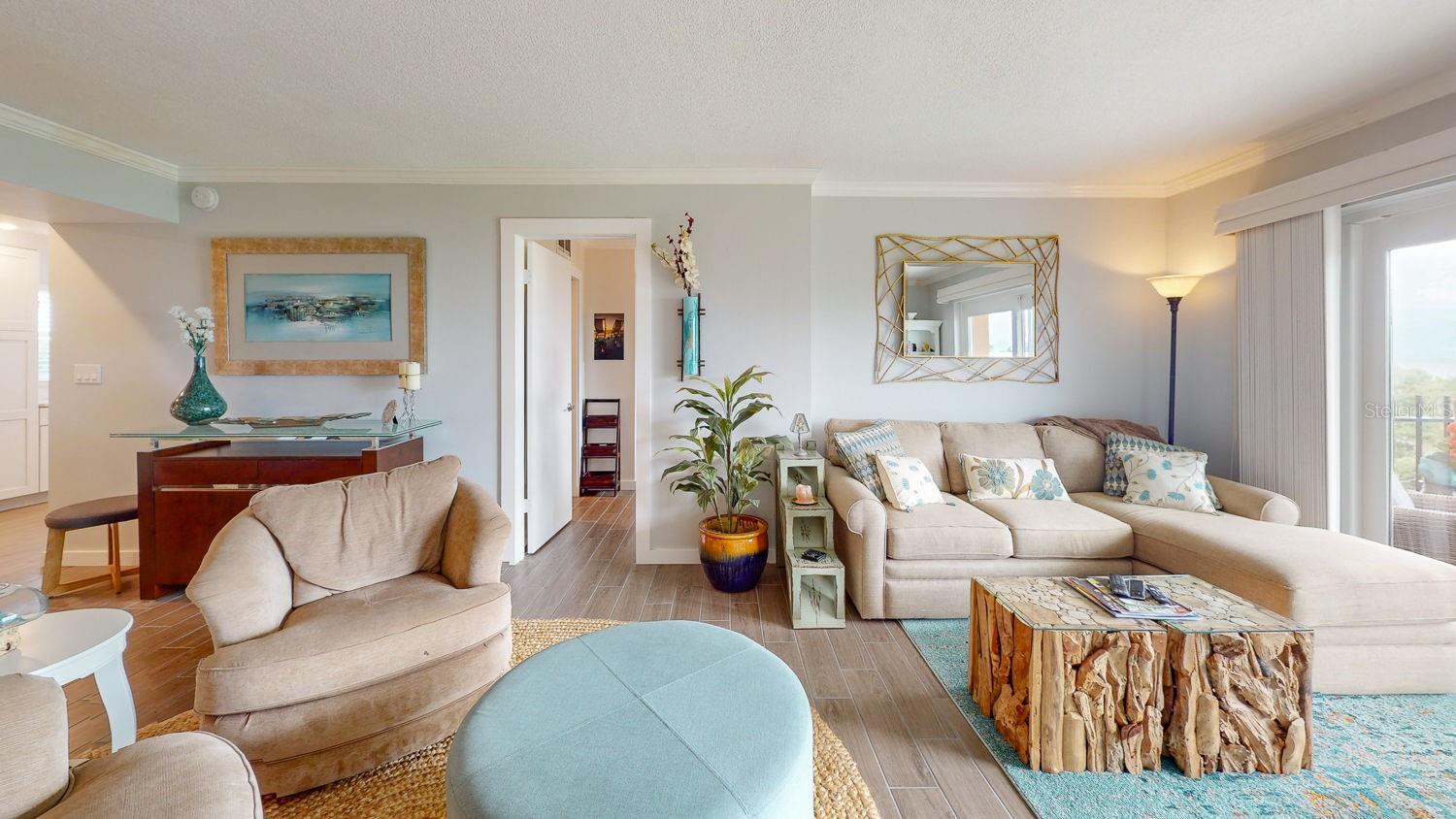 1120 N SHORE DR NE #501