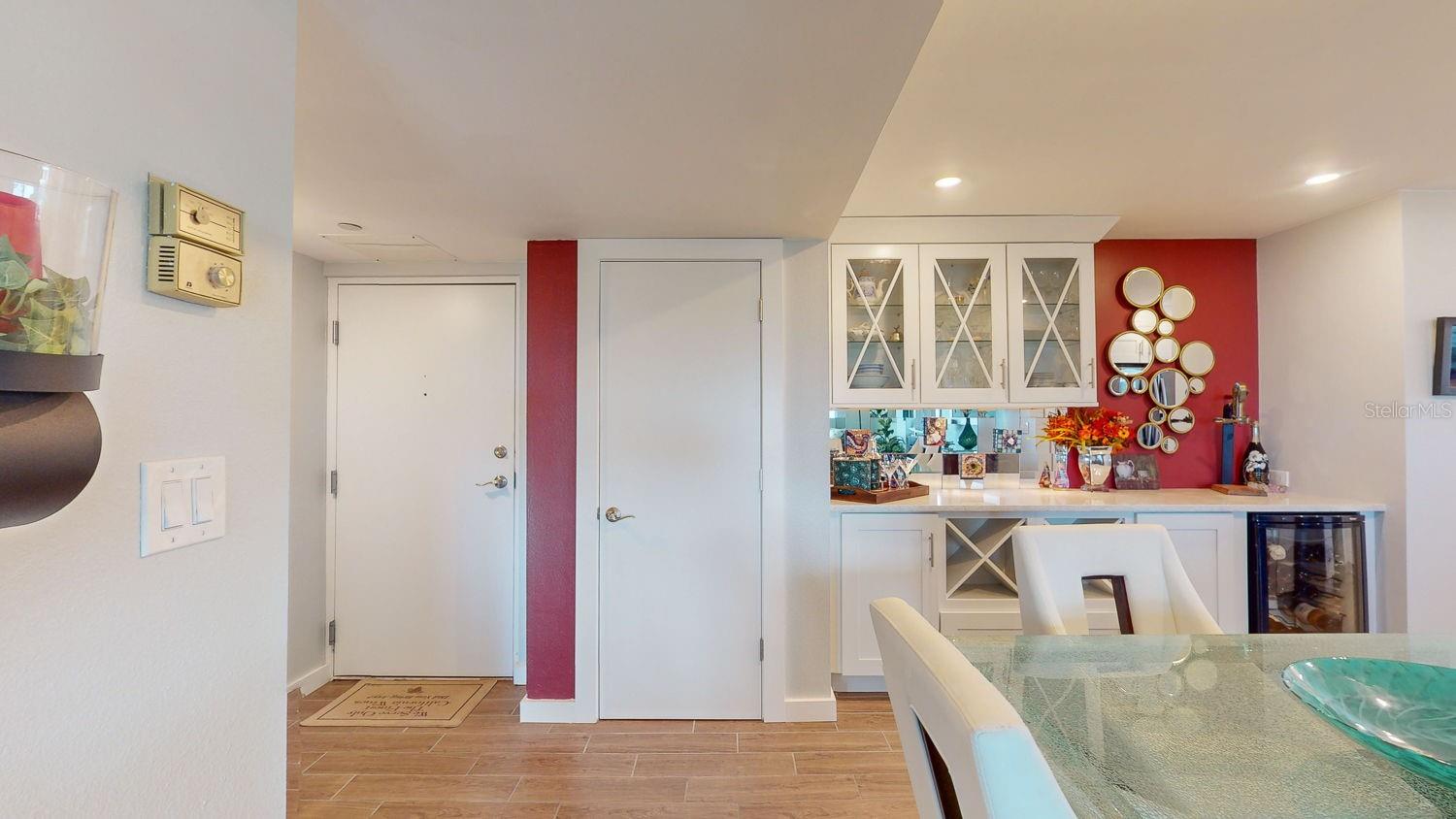 1120 N SHORE DR NE #501