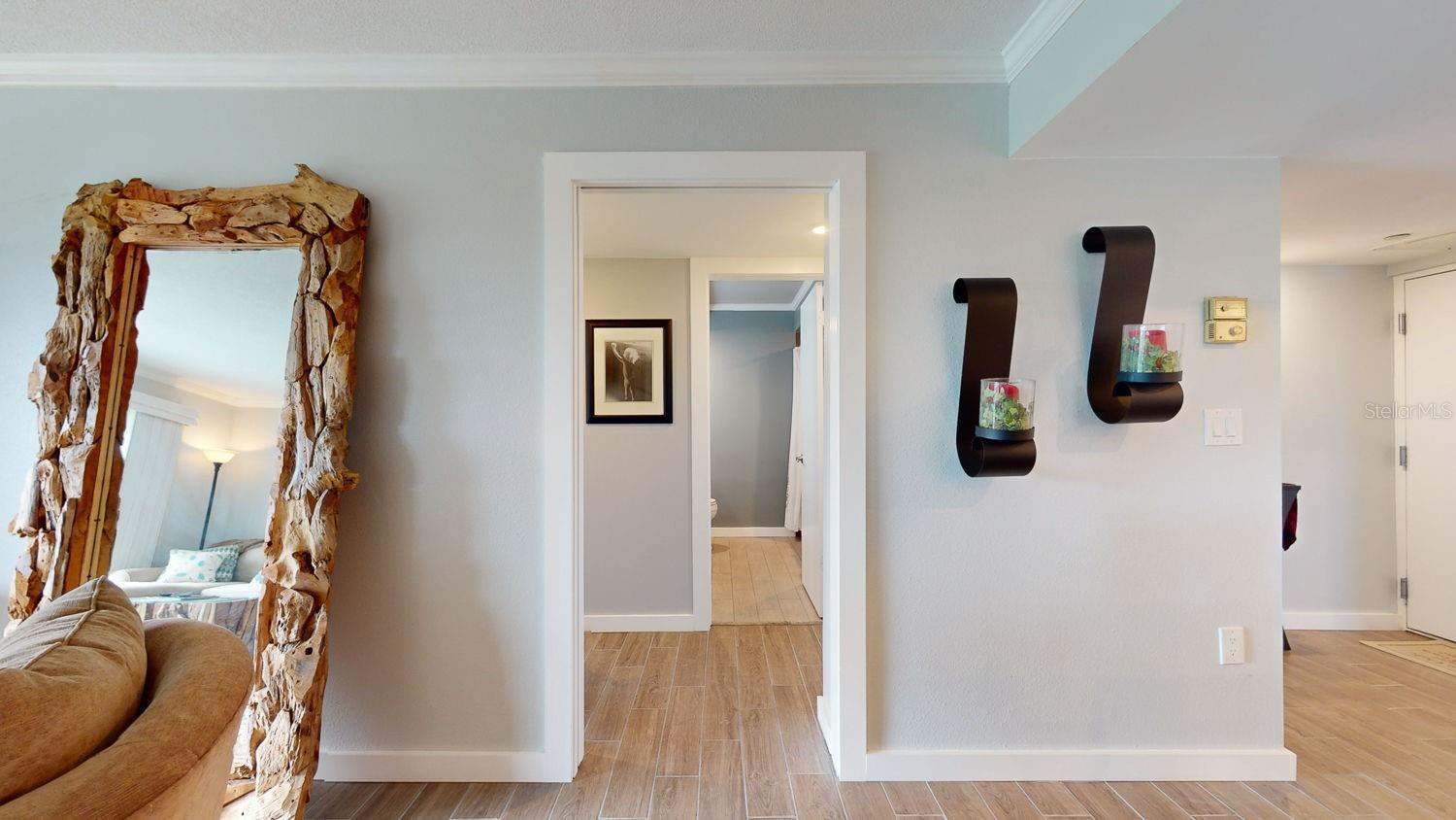 1120 N SHORE DR NE #501