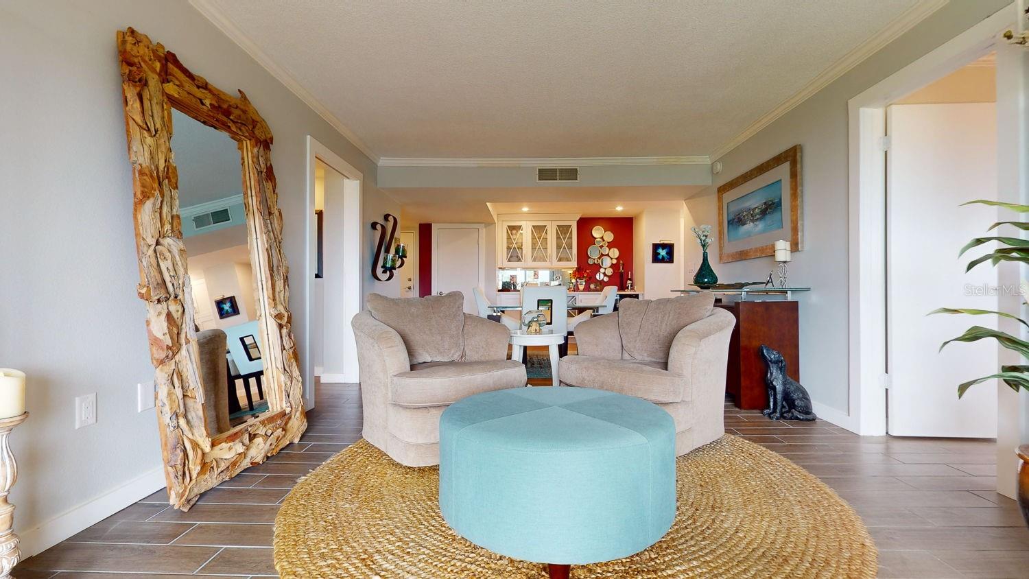 1120 N SHORE DR NE #501