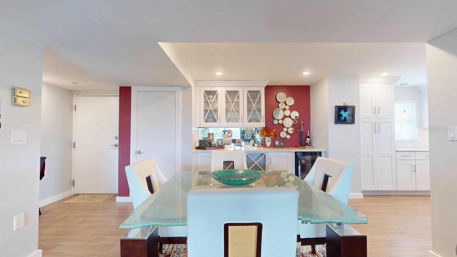 1120 N SHORE DR NE #501