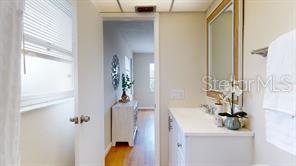 1120 N SHORE DR NE #301