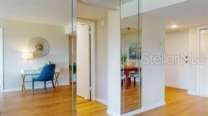 1120 N SHORE DR NE #301