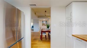 1120 N SHORE DR NE #301