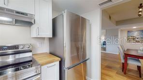 1120 N SHORE DR NE #301