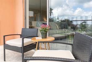 1120 N SHORE DR NE #301