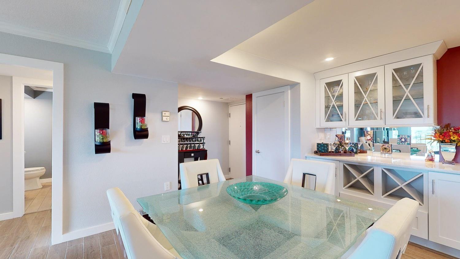 1120 N SHORE DR NE #501