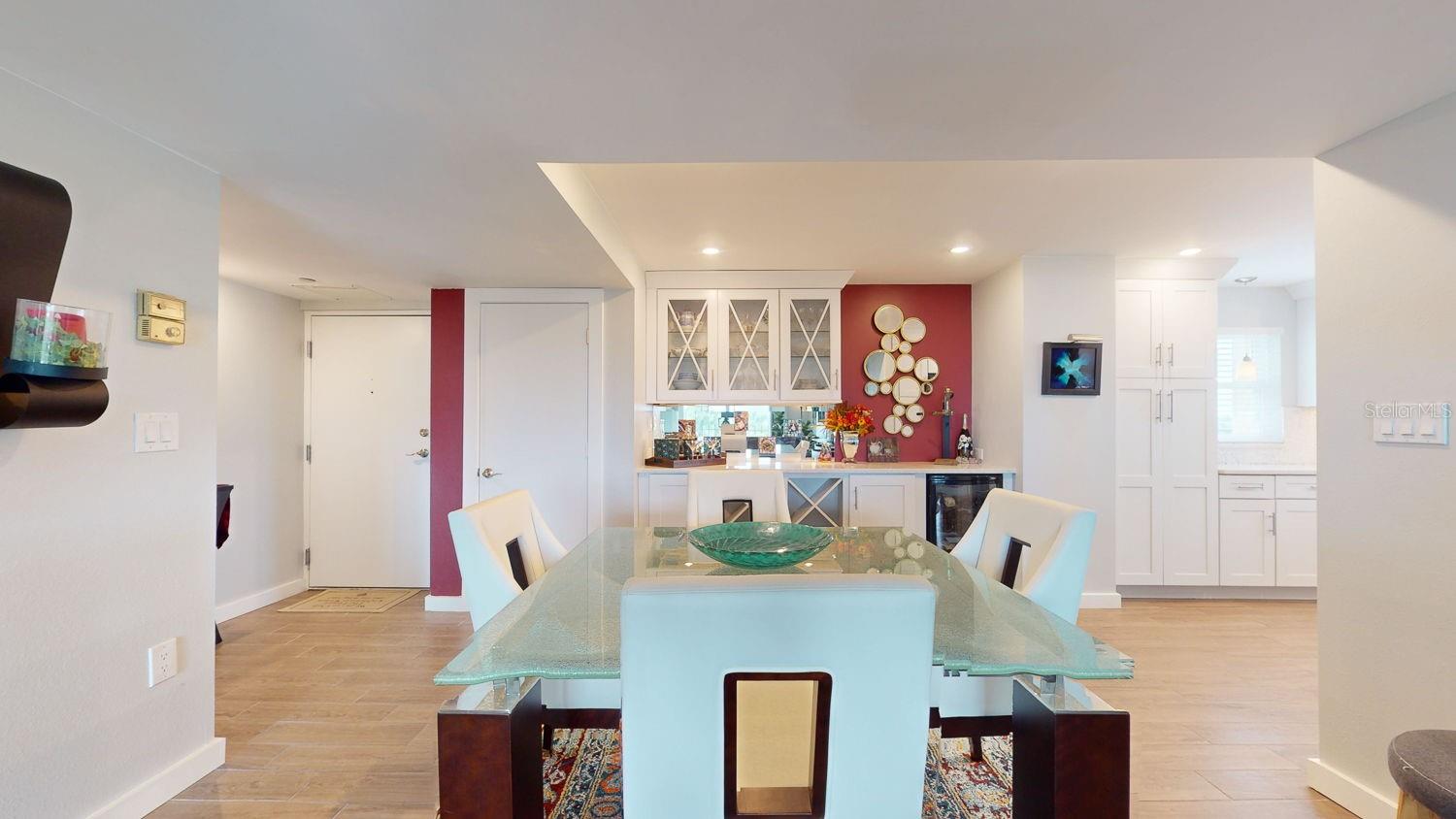 1120 N SHORE DR NE #501