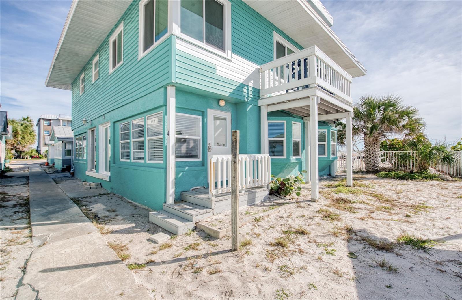 19506 GULF BLVD #4