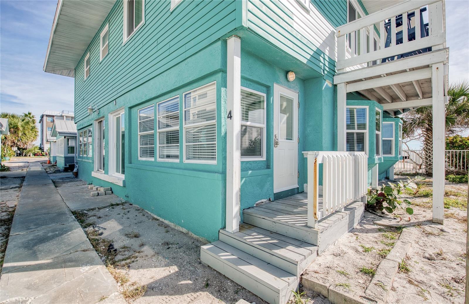 19506 GULF BLVD #4