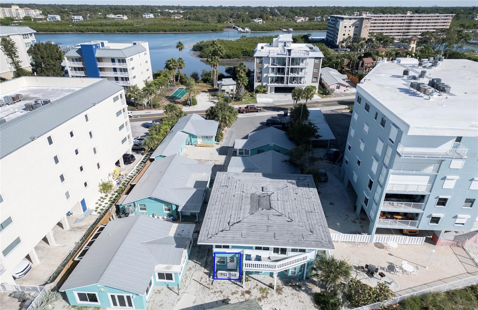 19506 GULF BLVD #4