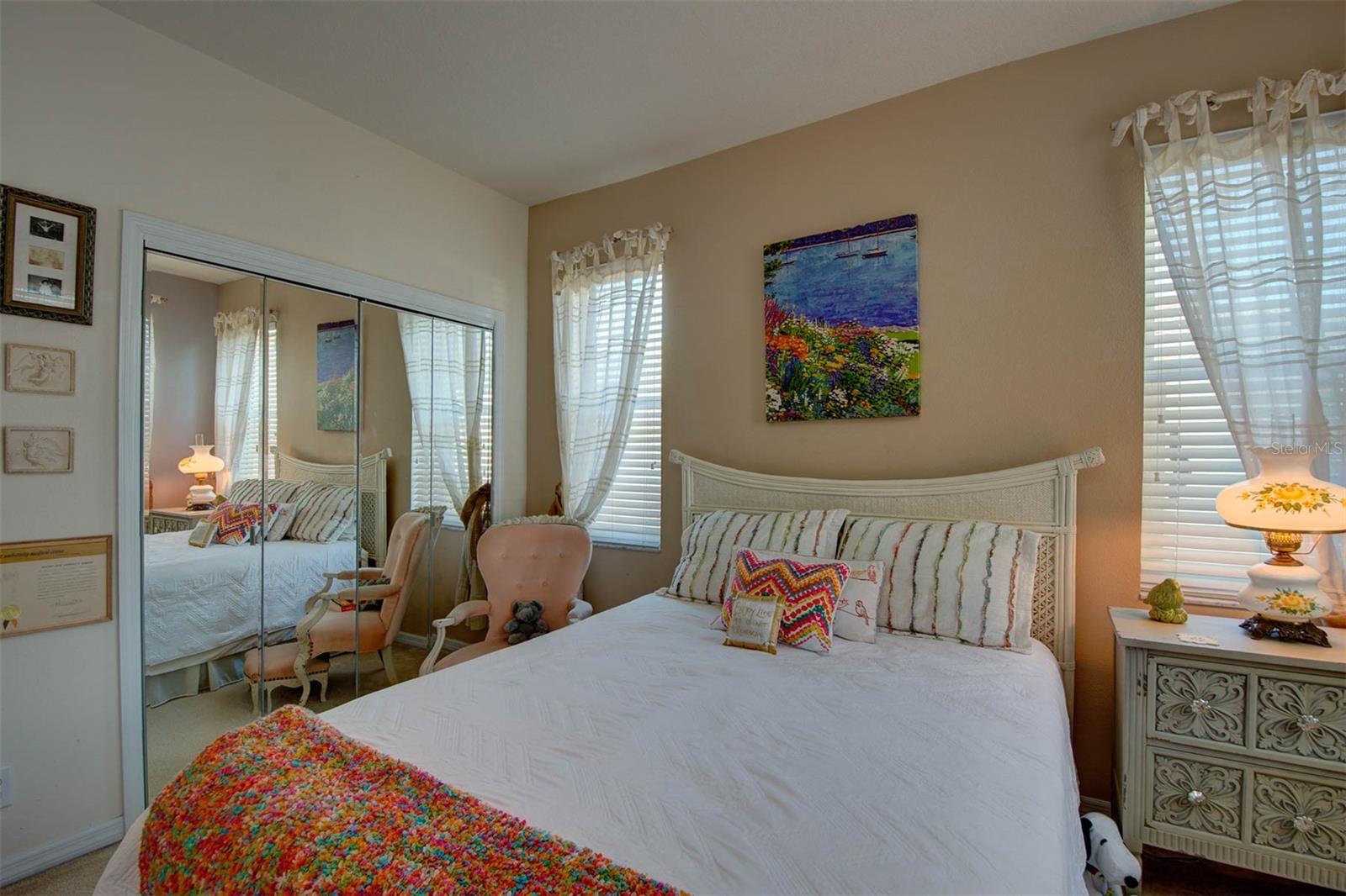 1146 VENETIAN HARBOR DR NE