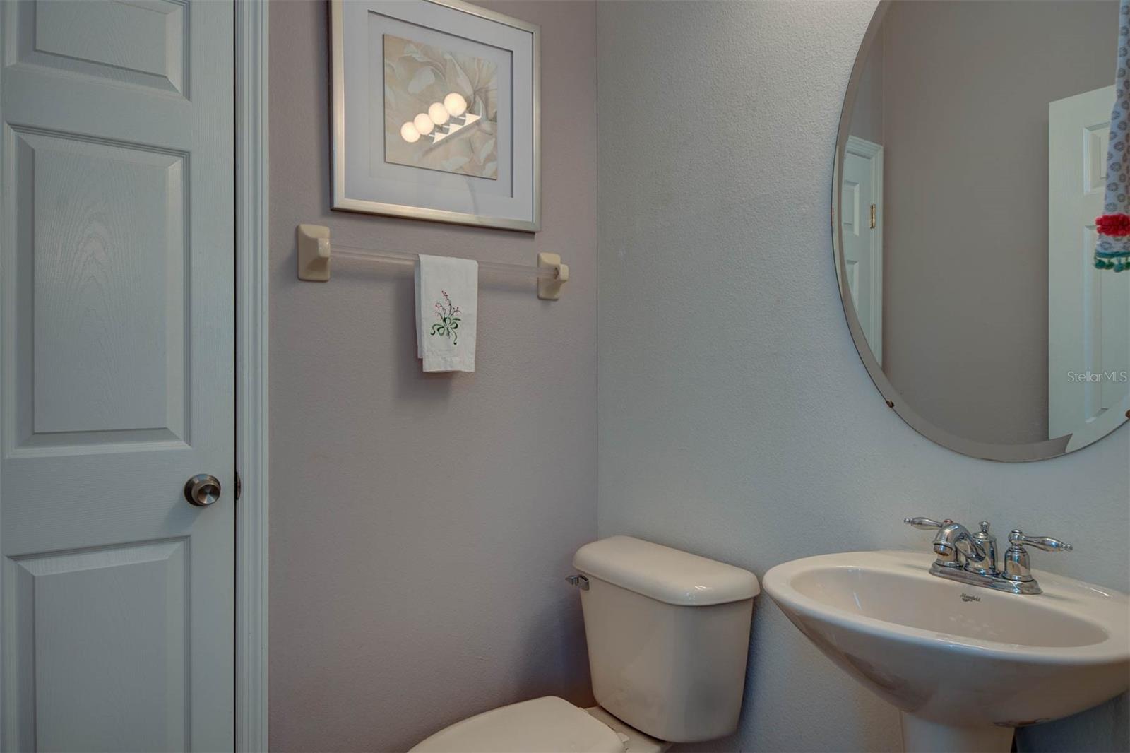 1146 VENETIAN HARBOR DR NE
