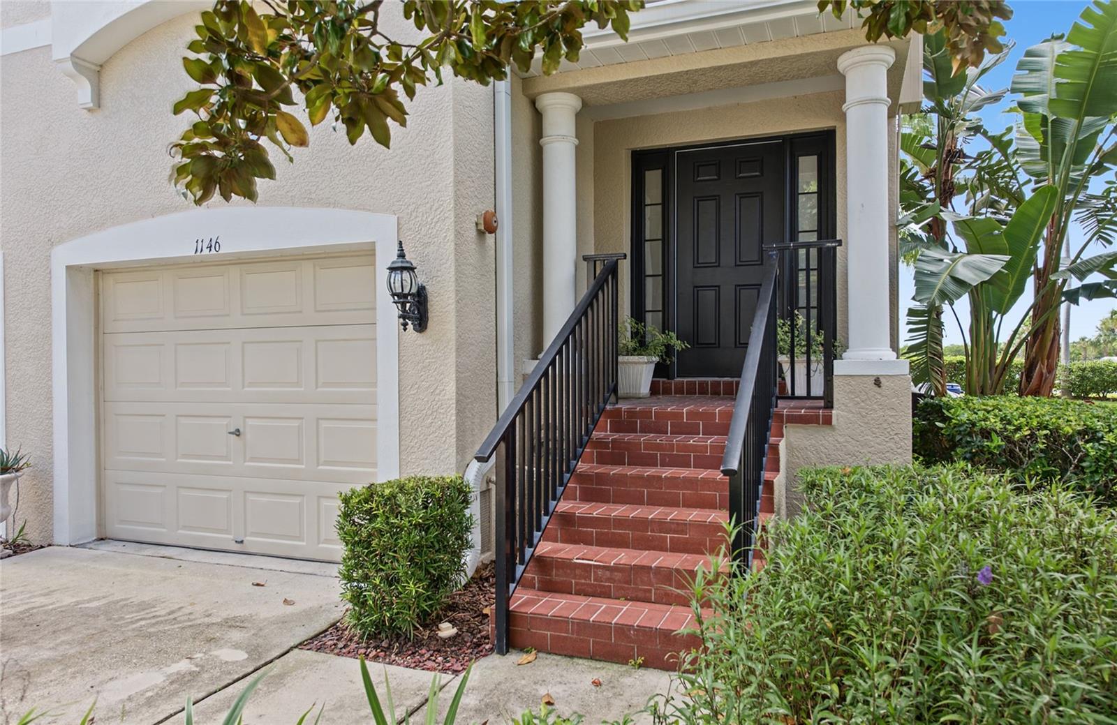 1146 VENETIAN HARBOR DR NE