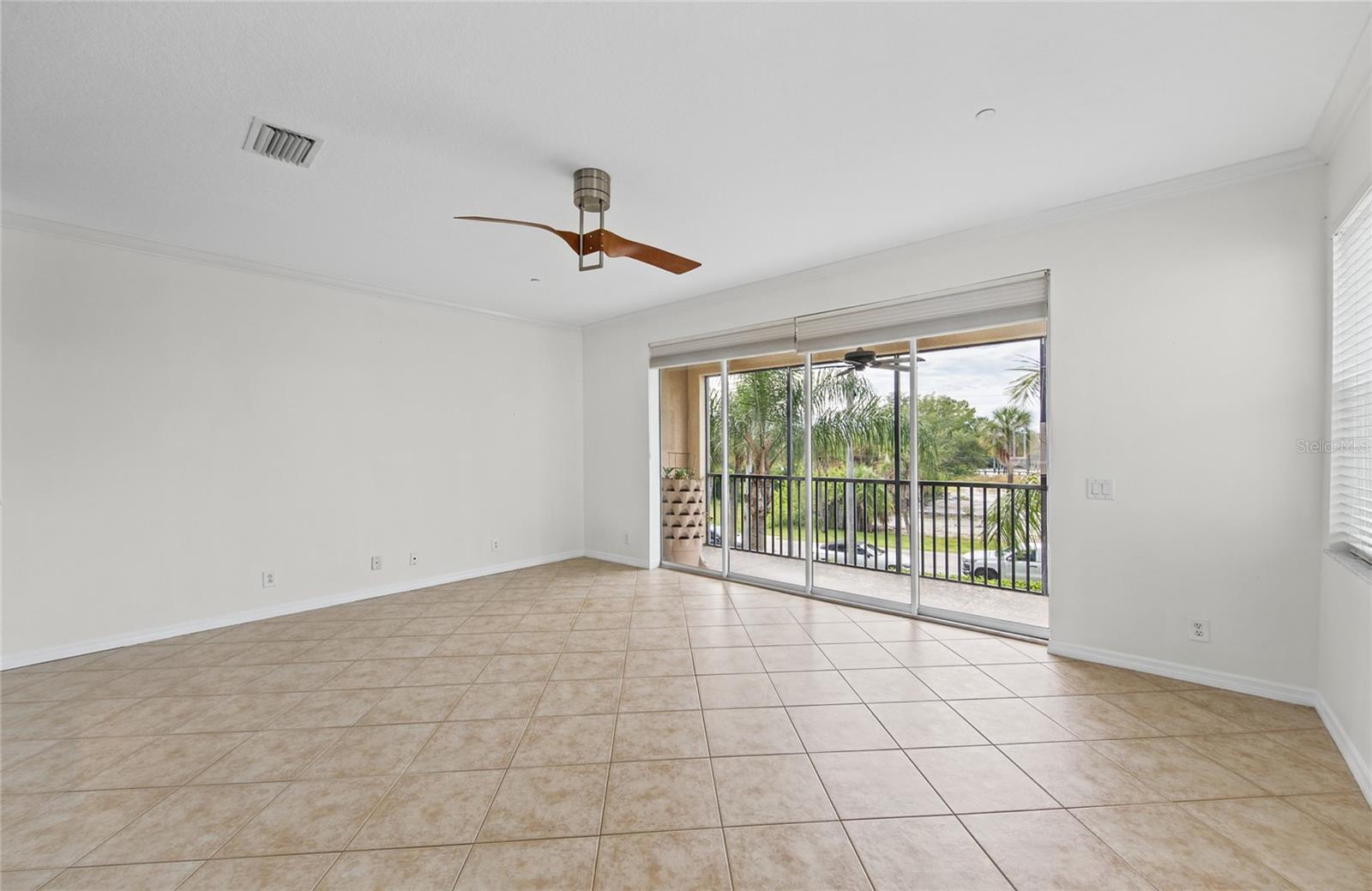 1146 VENETIAN HARBOR DR NE