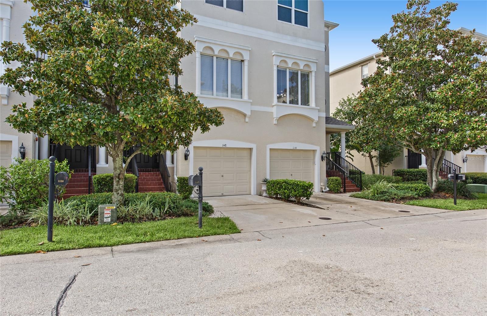 1146 VENETIAN HARBOR DR NE