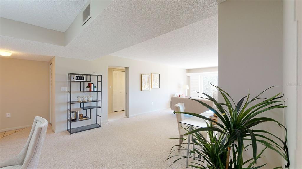 1120 N SHORE DRIVE NE Unit: 202