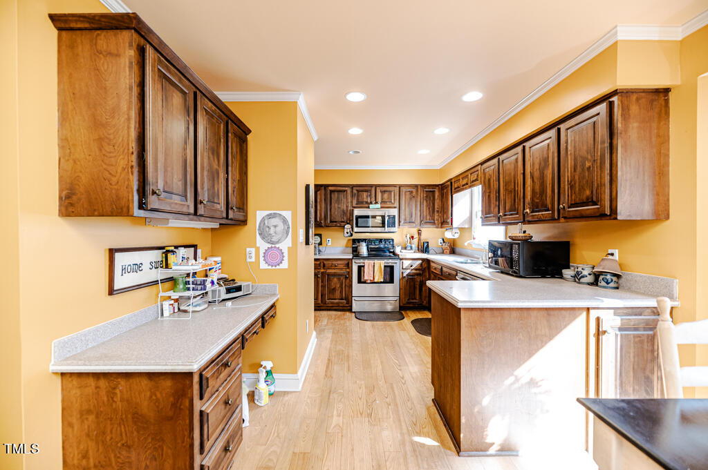7821 Saint Annes Way